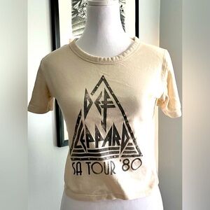 Def Leppard cropped tee